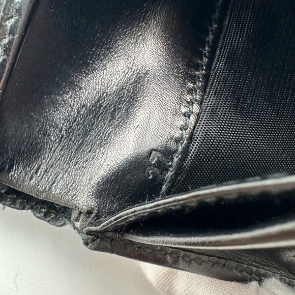 Prada patent Leather bi fold wallet - Picture 5 of 10